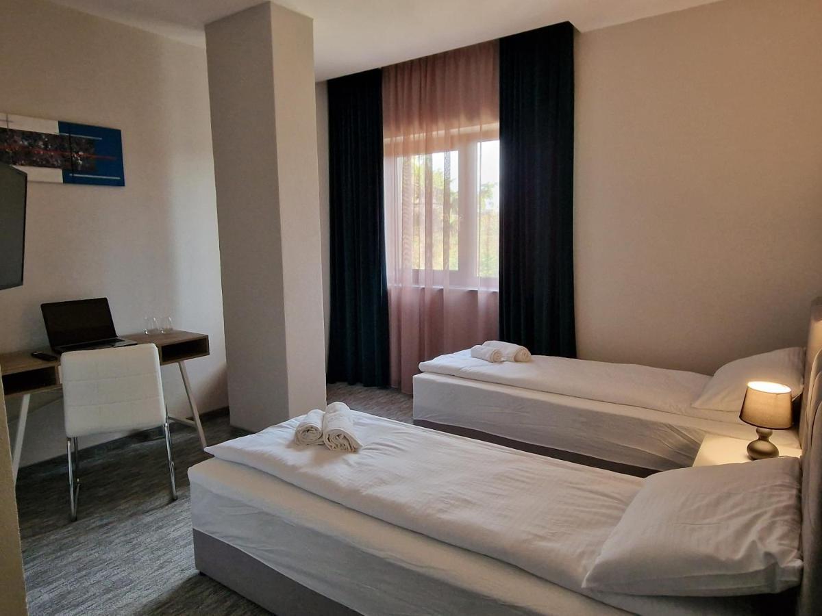 Art'S Luxury Boutique Hotel Oradea Bagian luar foto
