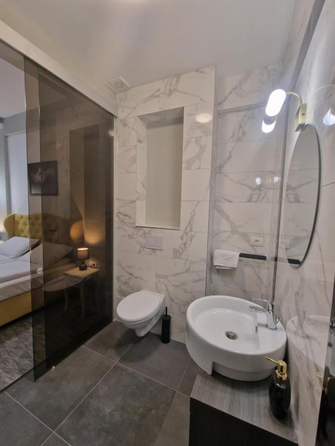 Art'S Luxury Boutique Hotel Oradea Bagian luar foto