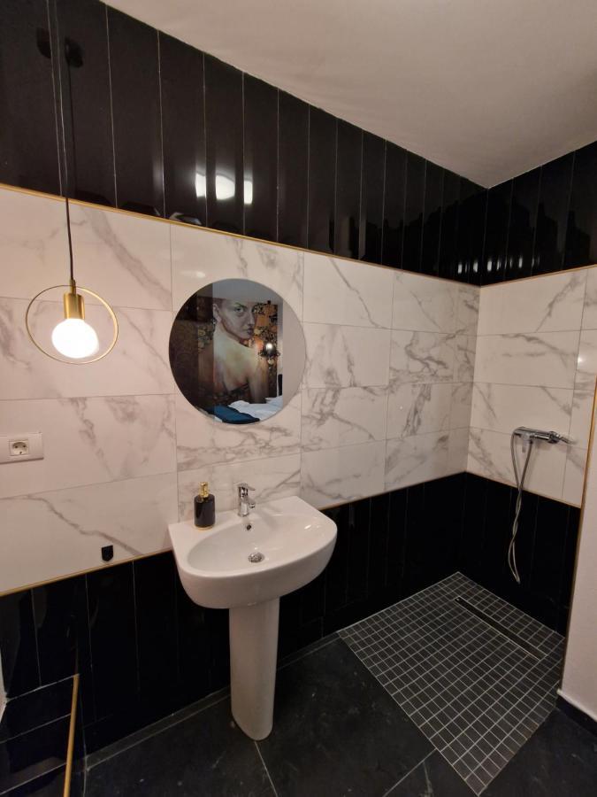 Art'S Luxury Boutique Hotel Oradea Bagian luar foto